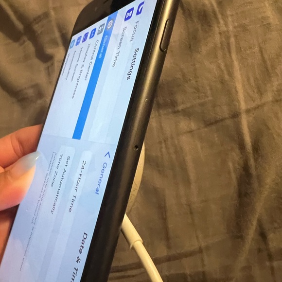 Iphone 8 Plus READ - Picture 11 of 14